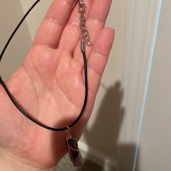 Purple crystal necklace - Picture 3 of 3